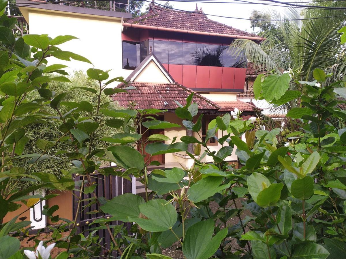 Villa Swasthi Griha Aranmula Exterior foto