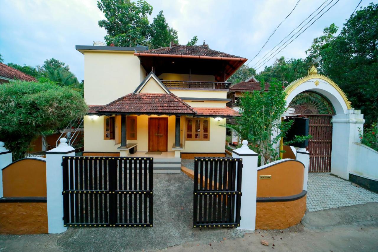 Villa Swasthi Griha Aranmula Exterior foto